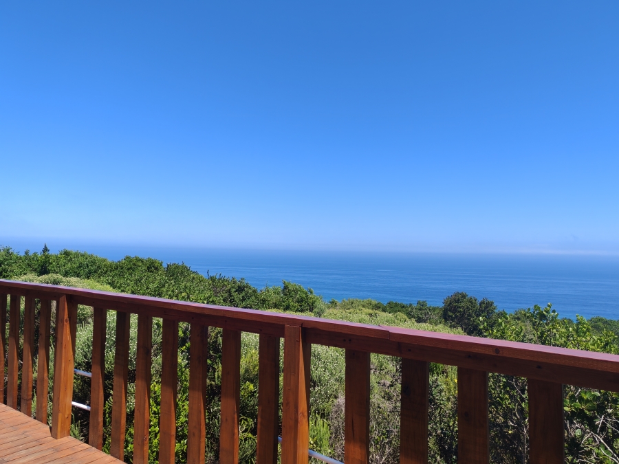 2 Bedroom Property for Sale in Beachview Eastern Cape